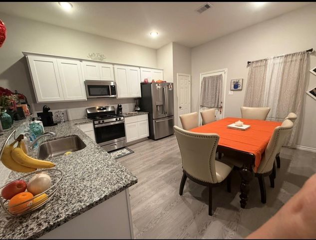 306 Helen Street, Cleveland, TX 77328