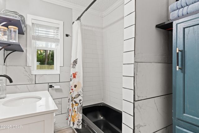 4803 W 19th Court, Panama City, FL 32405