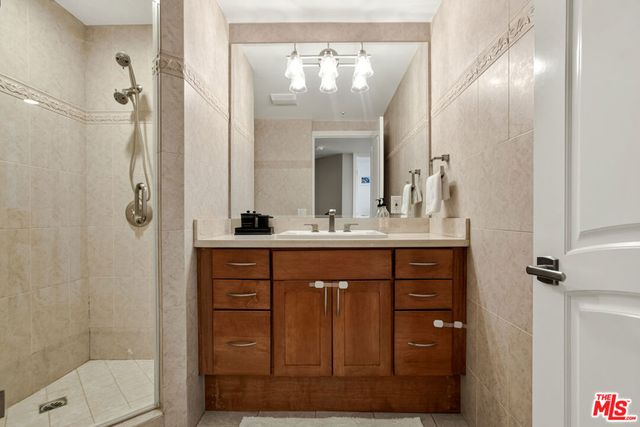 1426 N Laurel Avenue 110, West Hollywood, CA 90046