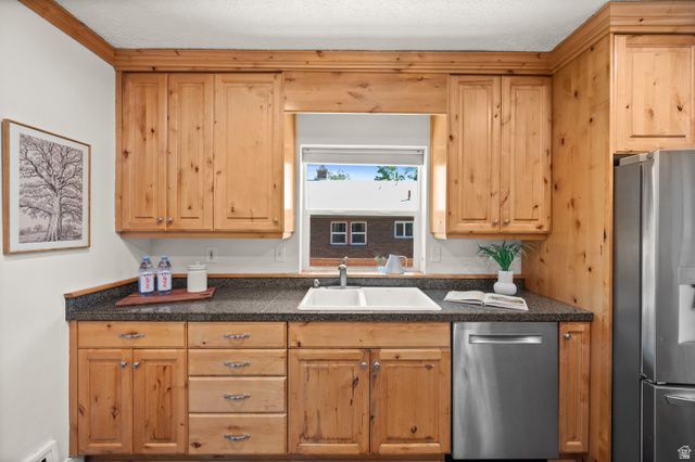 2736 S BEVERLY ST, Salt Lake City, UT 84106