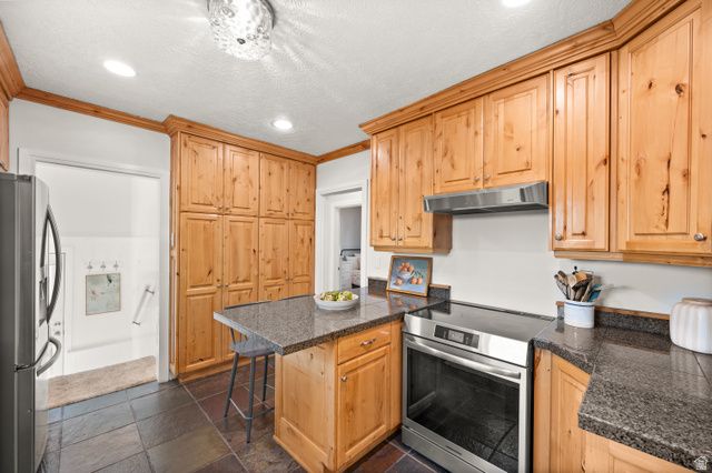 2736 S BEVERLY ST, Salt Lake City, UT 84106