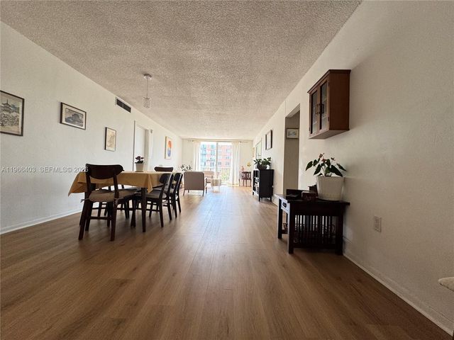 1470 NE 125th Terrace 407, North Miami, FL 33161