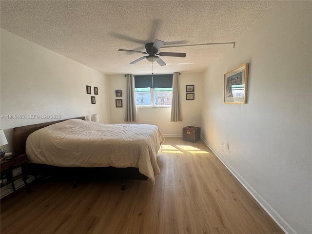 1470 NE 125th Terrace 407, North Miami, FL 33161
