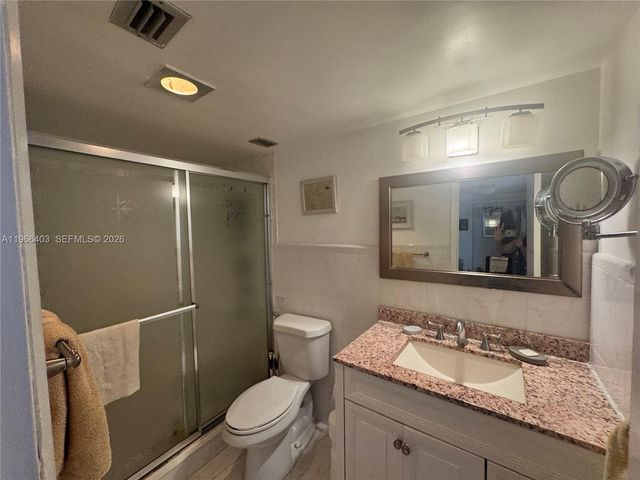 1470 NE 125th Terrace 407, North Miami, FL 33161
