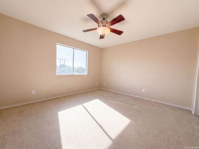 16423 TURF CLB, Selma, TX 78154