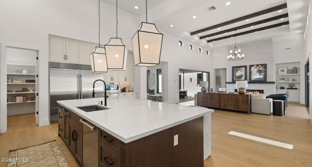 4945 E MOUNTAIN VIEW Road, Paradise Valley, AZ 85253