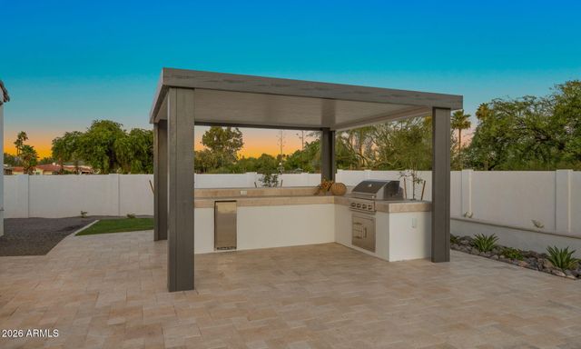 4945 E MOUNTAIN VIEW Road, Paradise Valley, AZ 85253