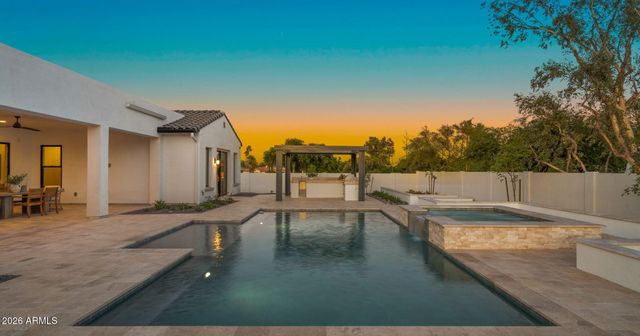 4945 E MOUNTAIN VIEW Road, Paradise Valley, AZ 85253