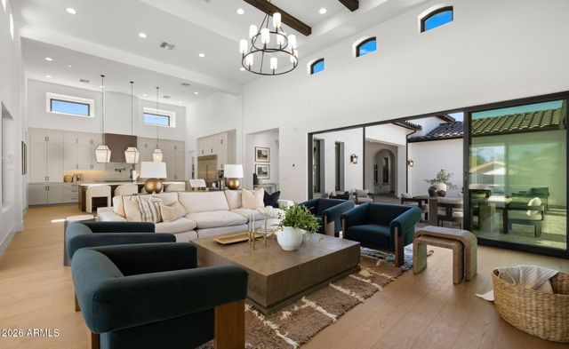 4945 E MOUNTAIN VIEW Road, Paradise Valley, AZ 85253