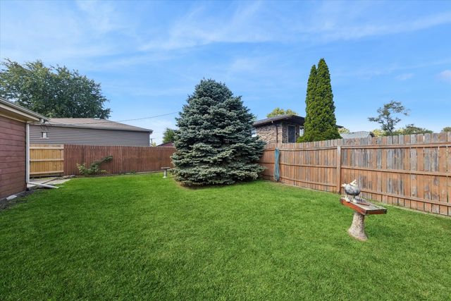 5500 W 90th Street, Oak Lawn, IL 60453