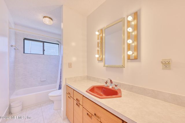 5325 DEER ISLAND Road, Green Cove Springs, FL 32043