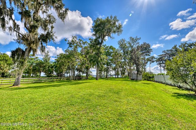 5325 DEER ISLAND Road, Green Cove Springs, FL 32043