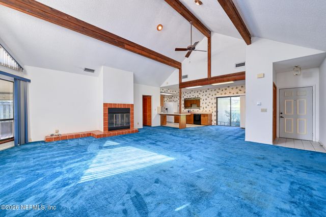 5325 DEER ISLAND Road, Green Cove Springs, FL 32043