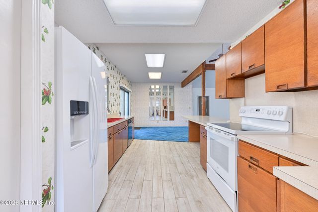 5325 DEER ISLAND Road, Green Cove Springs, FL 32043