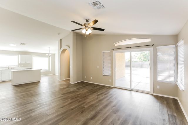 8473 W AUDREY Lane, Peoria, AZ 85382