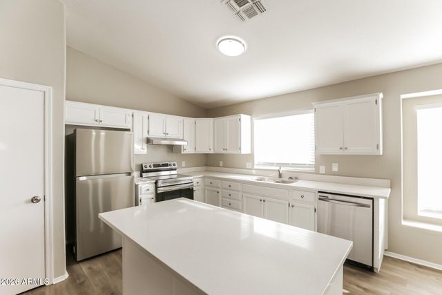8473 W AUDREY Lane, Peoria, AZ 85382