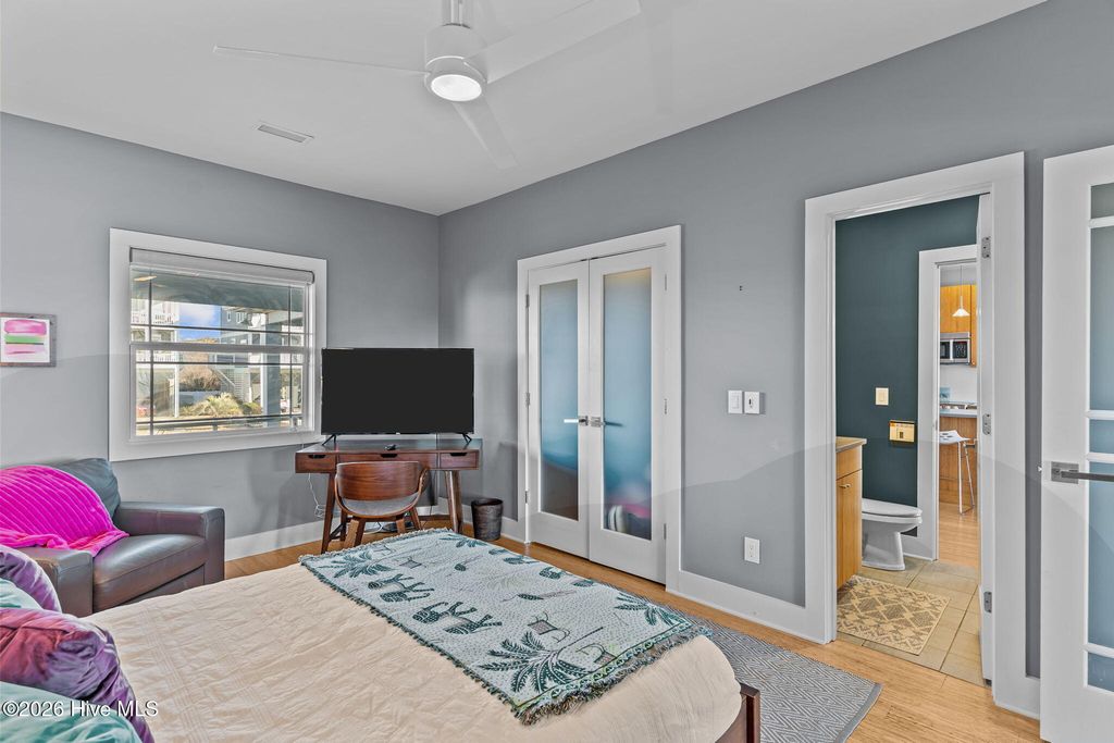 Image 19 of property listing at 7403 E Beach Drive, Oak Island, NC 28465