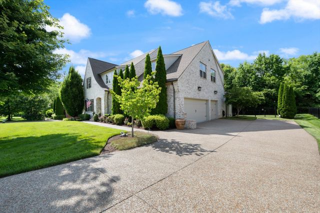 4088 Kings Camp Pass, Arrington, TN 37014