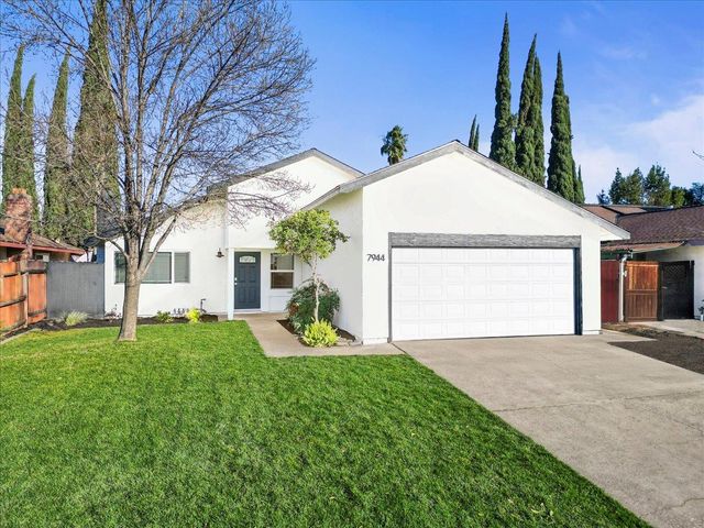 7944 Summerplace Dr, Citrus Heights, CA 95621