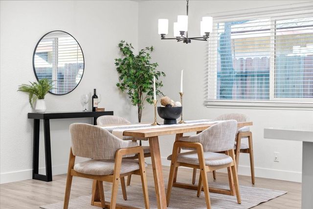 7944 Summerplace Dr, Citrus Heights, CA 95621