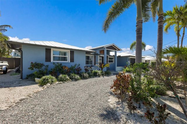 517 70TH STREET, Holmes Beach, FL 34217