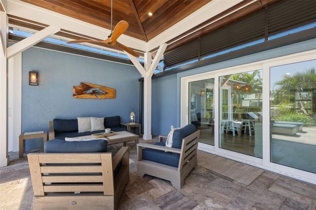 517 70TH STREET, Holmes Beach, FL 34217