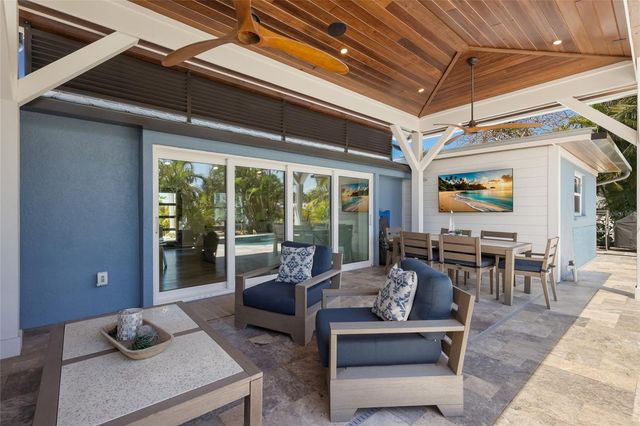 517 70TH STREET, Holmes Beach, FL 34217