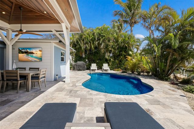 517 70TH STREET, Holmes Beach, FL 34217