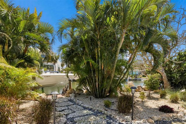 517 70TH STREET, Holmes Beach, FL 34217