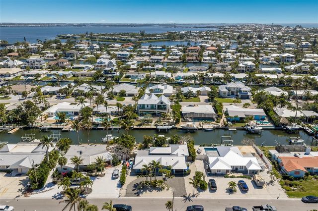 517 70TH STREET, Holmes Beach, FL 34217