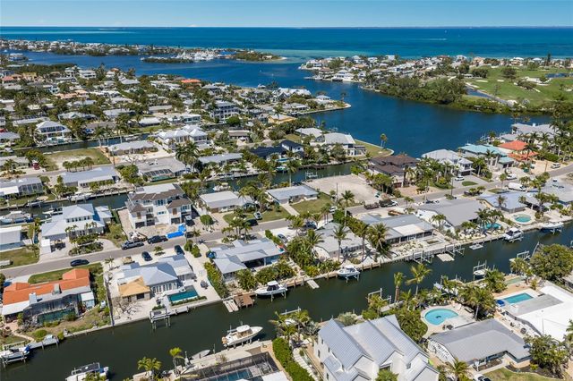 517 70TH STREET, Holmes Beach, FL 34217