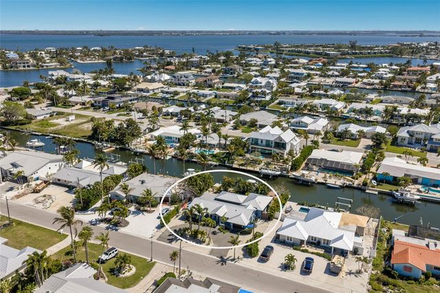 517 70TH STREET, Holmes Beach, FL 34217