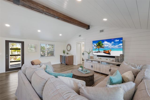 517 70TH STREET, Holmes Beach, FL 34217