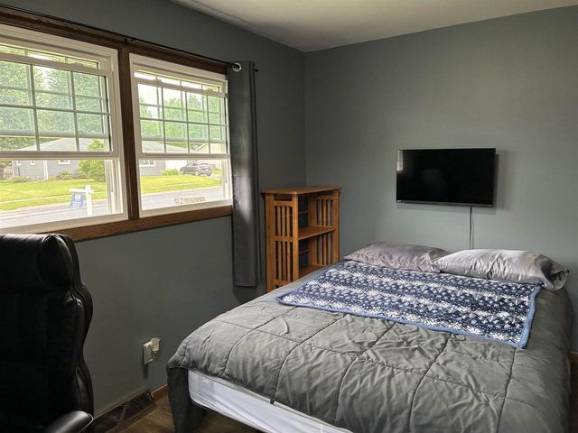 916 Kriedeman Drive, Stoughton, WI 53589