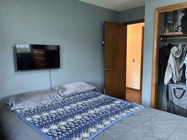 916 Kriedeman Drive, Stoughton, WI 53589