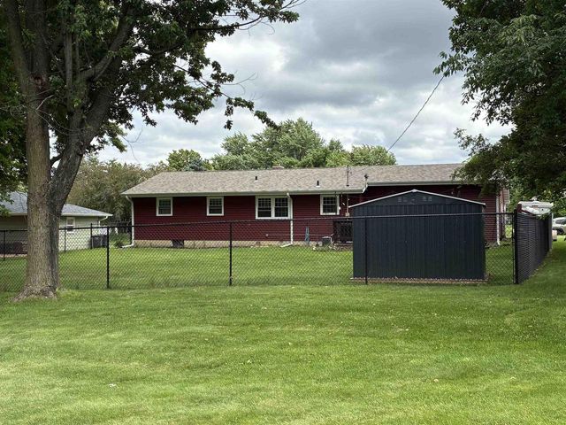 916 Kriedeman Drive, Stoughton, WI 53589