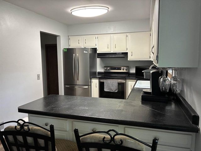 916 Kriedeman Drive, Stoughton, WI 53589