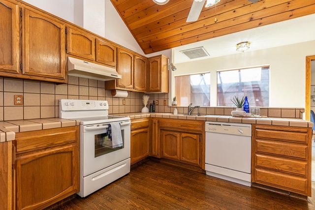 3913 Cougar Pl, Modesto, CA 95356