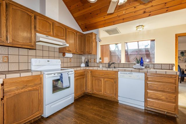 3913 Cougar Pl, Modesto, CA 95356