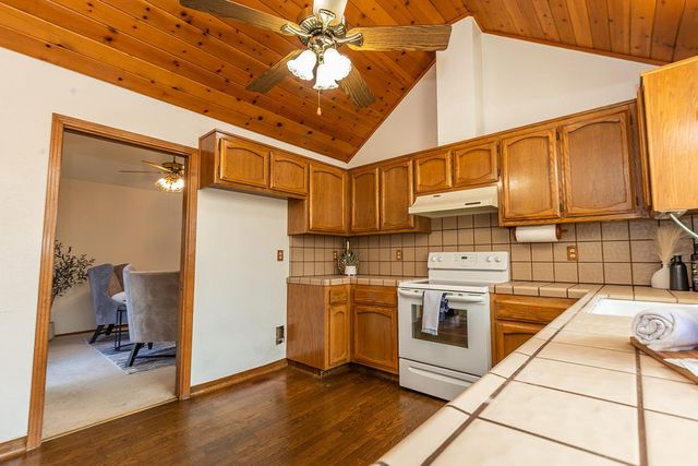 3913 Cougar Pl, Modesto, CA 95356