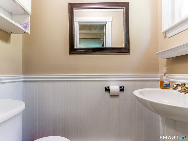 273 Queen Street 14E, Southington, CT 06489