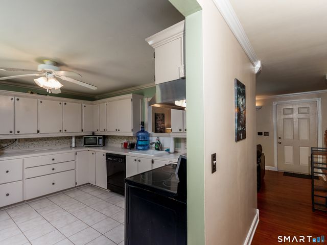 273 Queen Street 14E, Southington, CT 06489