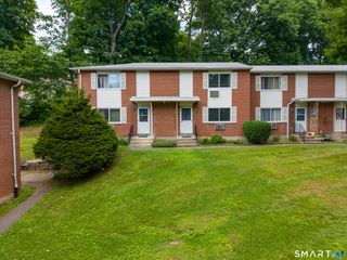 273 Queen Street 14E, Southington, CT 06489