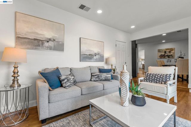 4253 Dorman Rd, Pleasanton, CA 94588