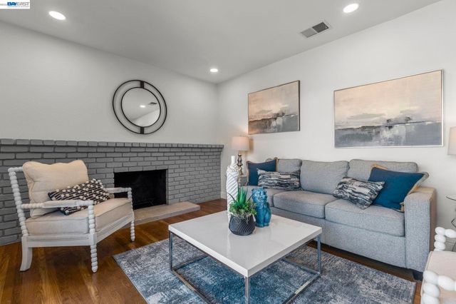 4253 Dorman Rd, Pleasanton, CA 94588