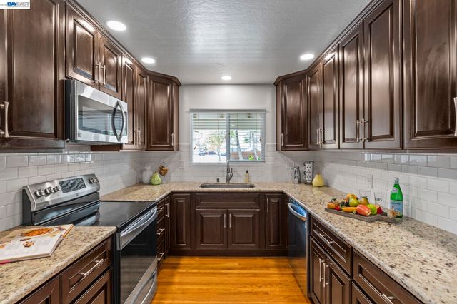 4253 Dorman Rd, Pleasanton, CA 94588