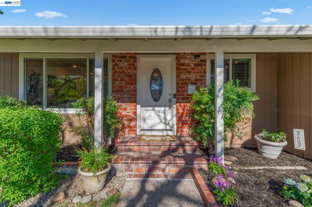 4253 Dorman Rd, Pleasanton, CA 94588