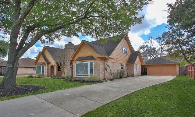 15603 Autumnbrook Drive, Houston, TX 77068