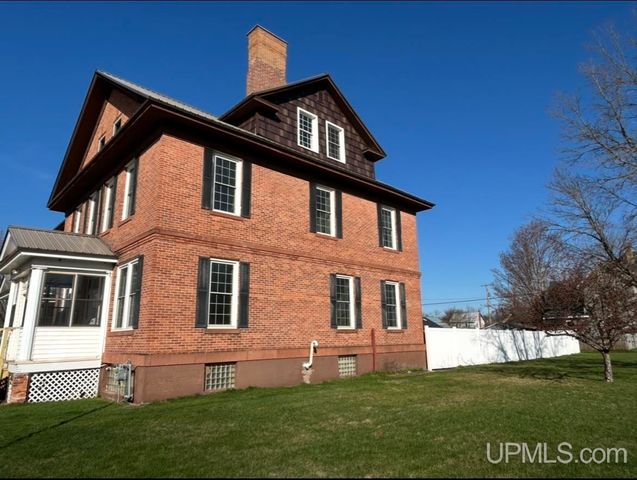 258 W Jasper Street, Gwinn, MI 49841