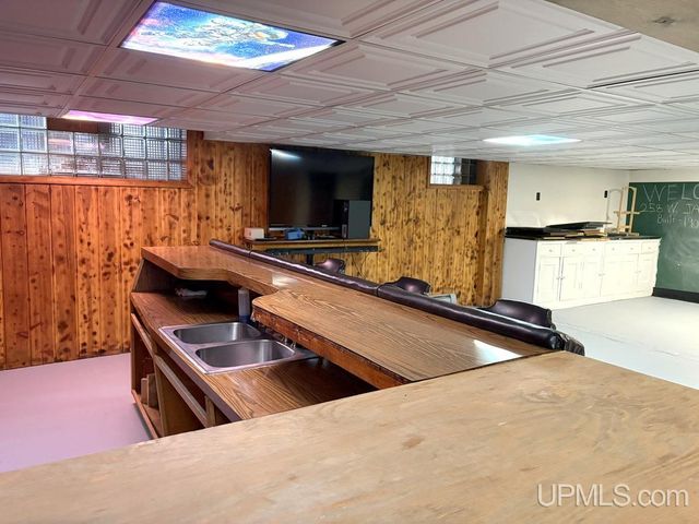 258 W Jasper Street, Gwinn, MI 49841